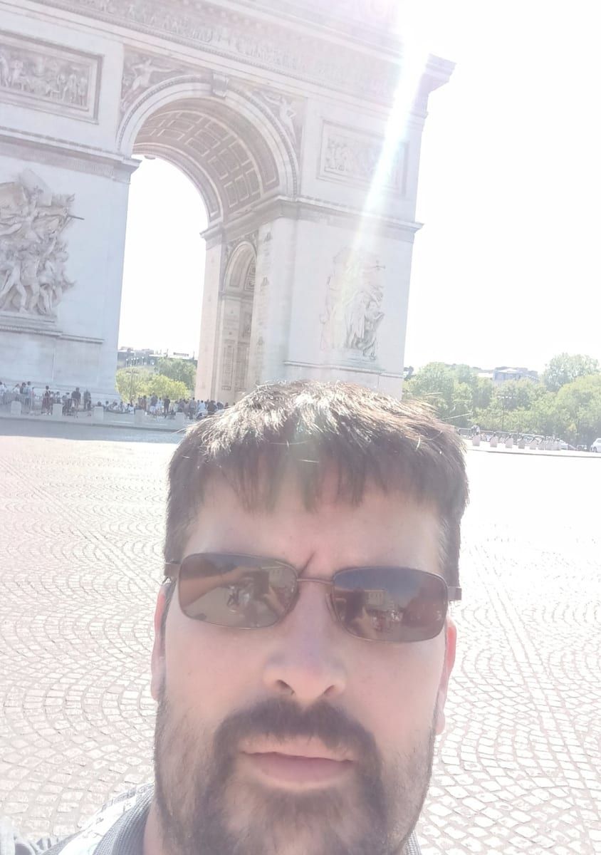 Profil de Ben-ali, 41 ans, Telegram gay à La Conversion (Vaud)