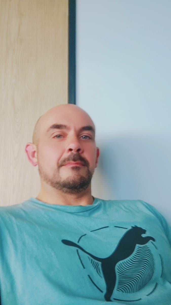 Amilcar - Telegram gay à Zernez Profil de Amilcar, 29 ans, Telegram gay à Zernez (Grisons)