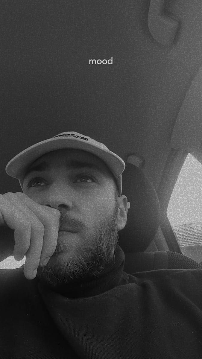 Ymed - Telegram gay à Vellerat Profil de Ymed, 33 ans, Telegram gay à Vellerat (Jura)