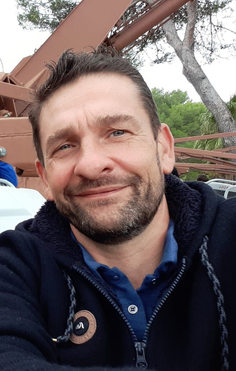 Profil de Kaleb, 42 ans, Telegram gay à Bâle (Bâle-Ville)