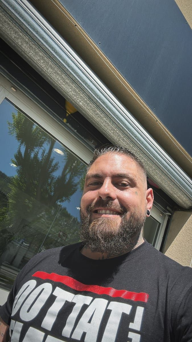 Sada - Telegram gay à Buochs Profil de Sada, 41 ans, Telegram gay à Buochs (Nidwald)