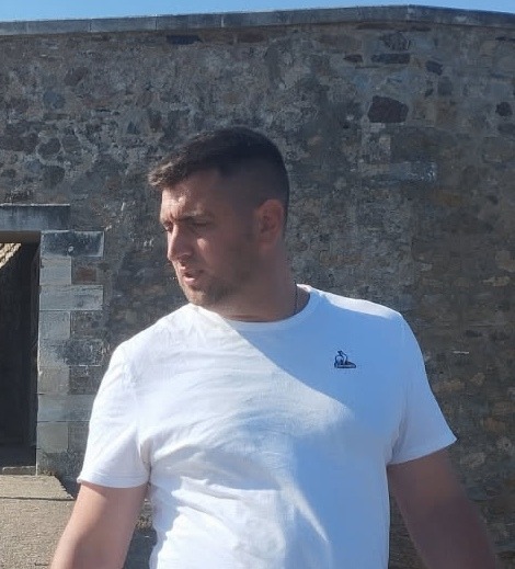 Profil de Donavan, 27 ans, Telegram gay à Mollens VS (Valais)