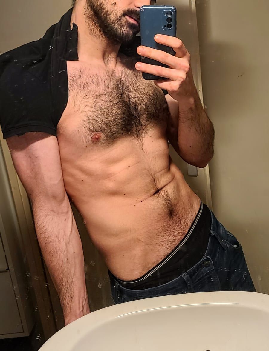 Profil de Ethanael, 36 ans, Telegram gay à Blonay (Vaud)