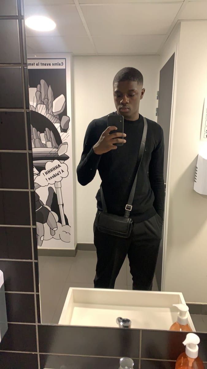 Danovan - Telegram gay à Zunzgen Profil de Danovan, 29 ans, Telegram gay à Zunzgen (Bâle-Campagne)