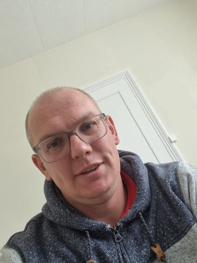 Thanael - Telegram gay à Roggliswil Profil de Thanael, 36 ans, Telegram gay à Roggliswil (Lucerne)