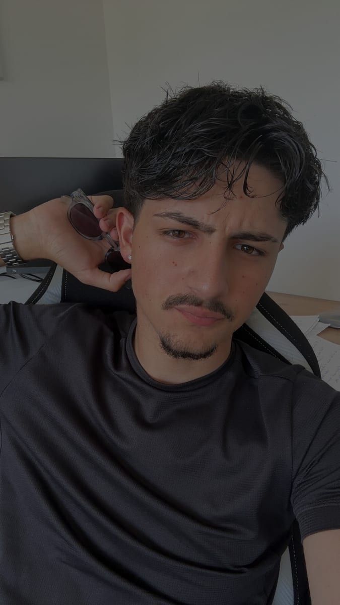 Profil de Milo, 22 ans, Telegram gay à Caux (Vaud)