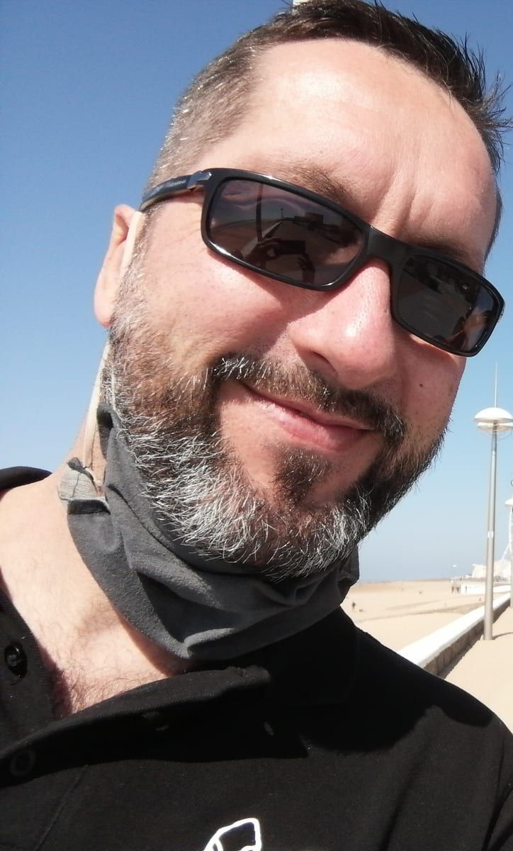 Emrullah - Telegram gay à Bottmingen Profil de Emrullah, 28 ans, Telegram gay à Bottmingen (Bâle-Campagne)
