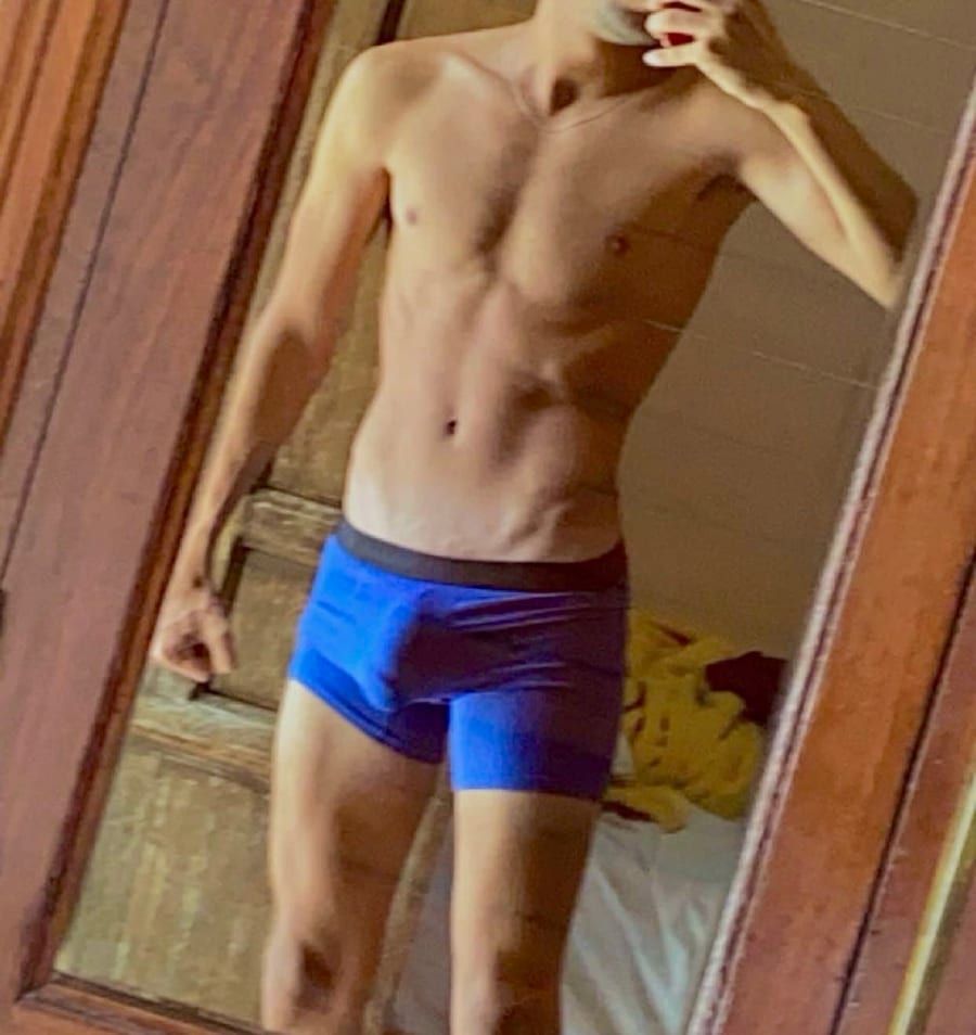 Profil de Ronael, 25 ans, Telegram gay à La Conversion (Vaud)