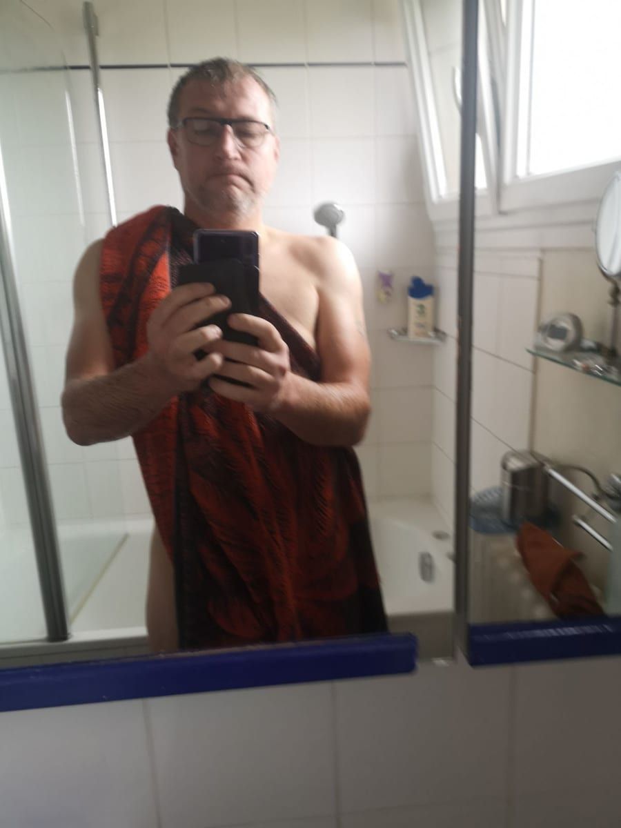 Amdjad - Telegram gay à Les Collons Profil de Amdjad, 44 ans, Telegram gay à Les Collons (Valais)