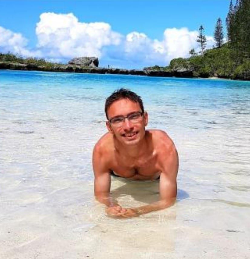 Profil de Moad, 32 ans, Telegram gay à Chessel (Vaud)