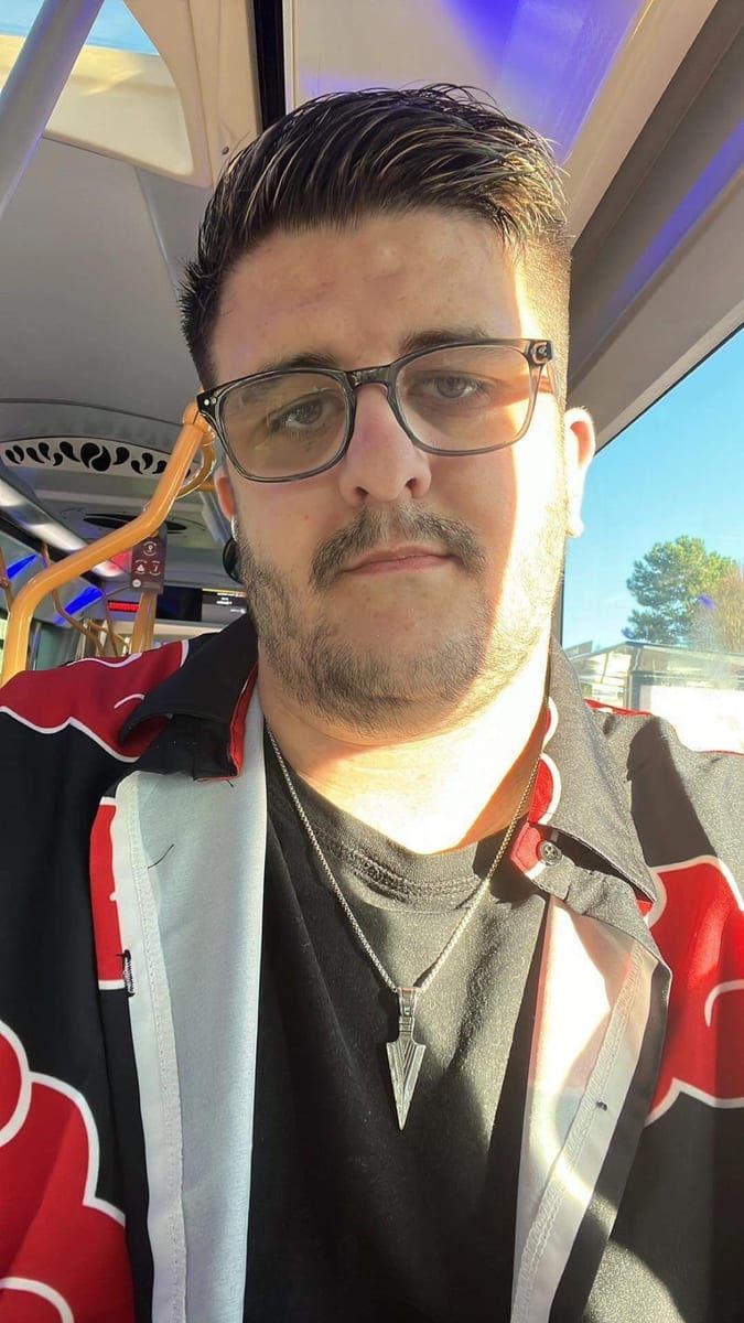 Geo - Telegram gay à Bottmingen Profil de Geo, 40 ans, Telegram gay à Bottmingen (Bâle-Campagne)