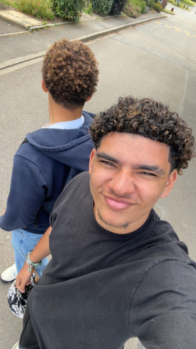 Profil de Fadil, 32 ans, Telegram gay à Wirzweli (Nidwald)