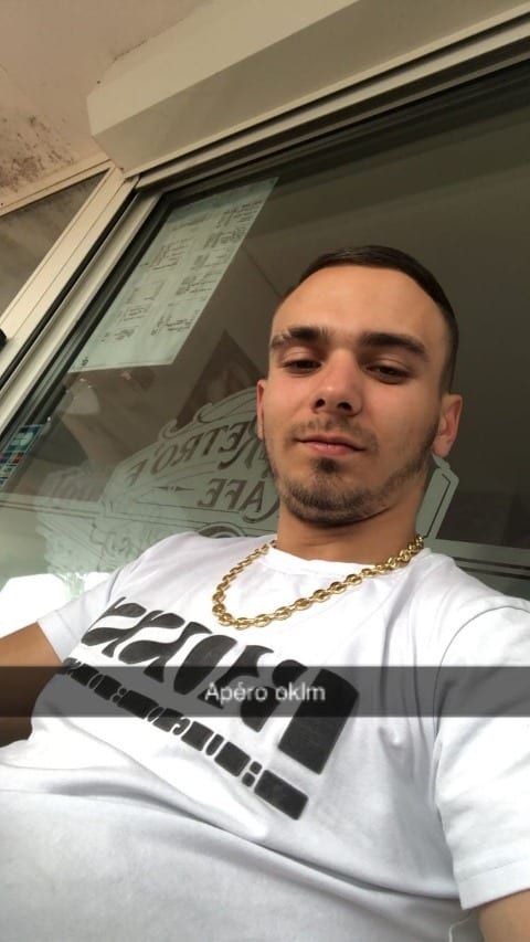 Mahrez - Telegram gay à Douanne Profil de Mahrez, 40 ans, Telegram gay à Douanne (Berne)