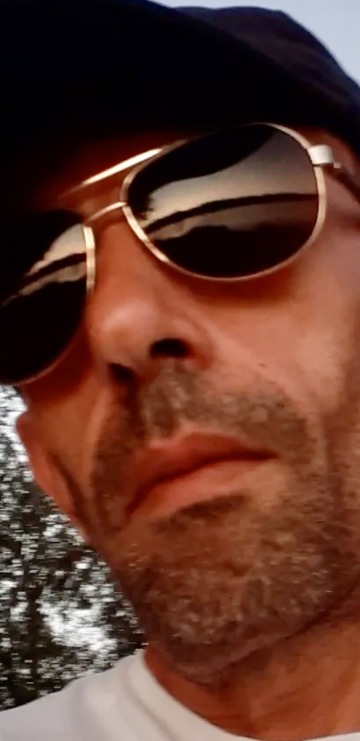 Kellan - Telegram gay à Gempenach Profil de Kellan, 43 ans, Telegram gay à Gempenach (Fribourg)