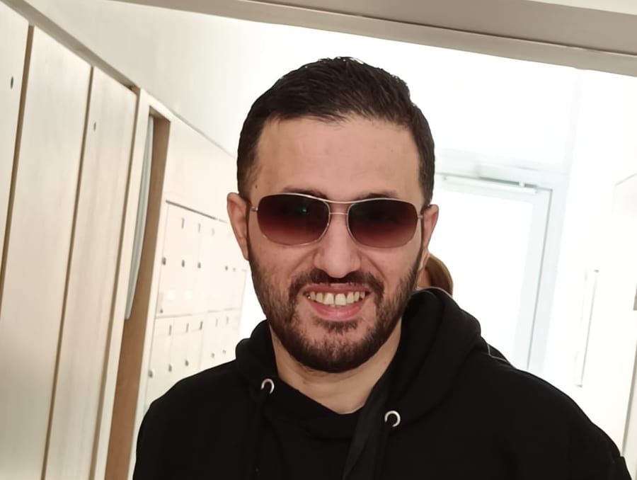 Profil de Tadeus, 37 ans, Telegram gay à Caux (Vaud)