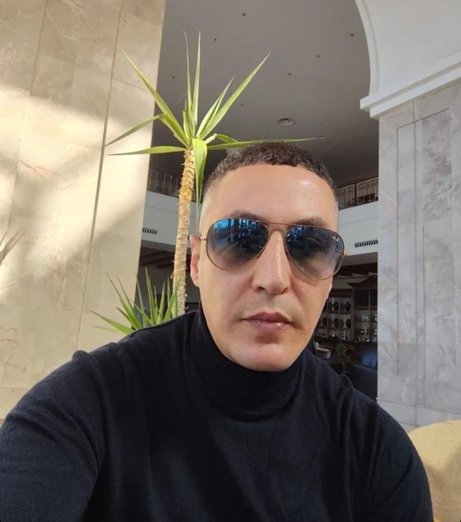 Navid - Telegram gay à Lippoldswilen Profil de Navid, 33 ans, Telegram gay à Lippoldswilen (Thurgovie)