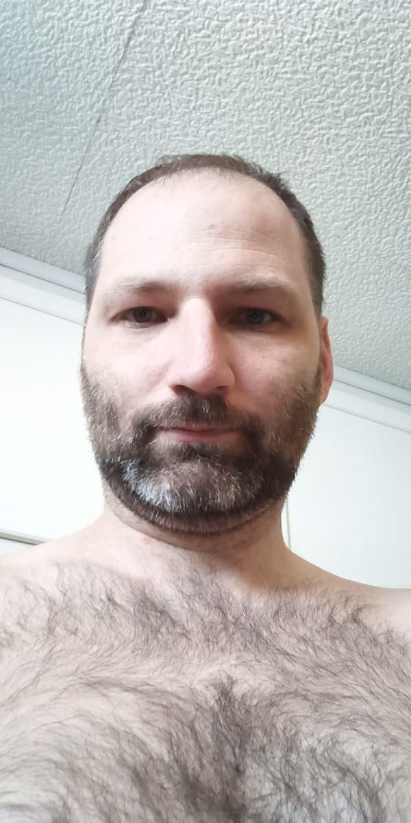 Profil de Youwen, 41 ans, Telegram gay à Wilchingen (Schaffhouse)