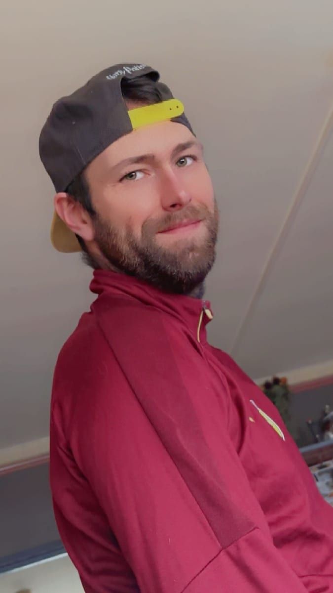 Alan - Telegram gay à Vessy Profil de Alan, 42 ans, Telegram gay à Vessy (Genève)