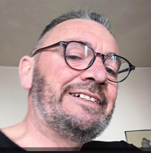 Emerick - Telegram gay à Valangin Profil de Emerick, 25 ans, Telegram gay à Valangin (Neuchâtel)