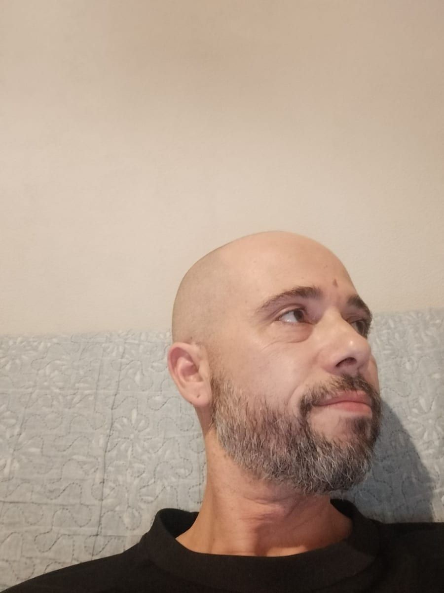 Agustinho - Telegram gay à Gunten Profil de Agustinho, 29 ans, Telegram gay à Gunten (Berne)