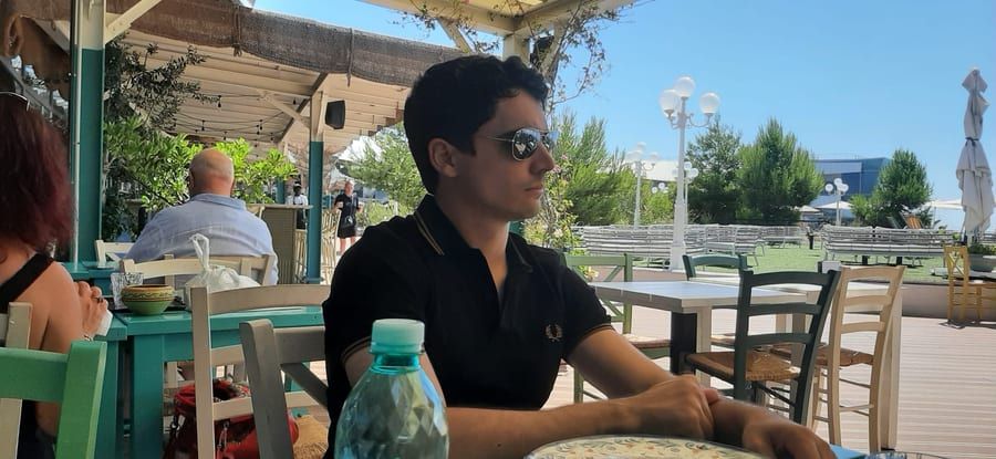 Skander - Telegram gay à Zernez Profil de Skander, 44 ans, Telegram gay à Zernez (Grisons)