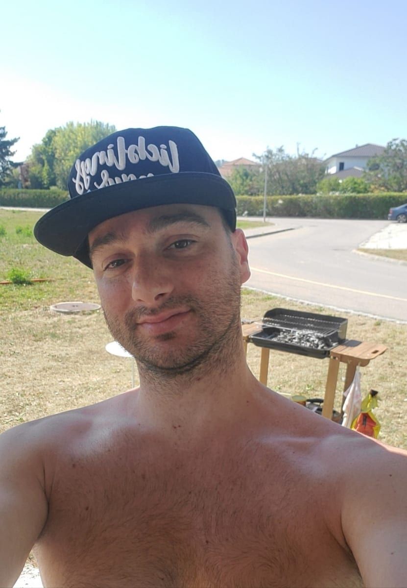 Profil de Khemis, 32 ans, Telegram gay à Sarnen (Obwald)