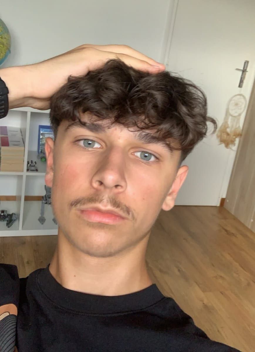 Profil de Théo, 42 ans, Telegram gay à Sool (Glaris)