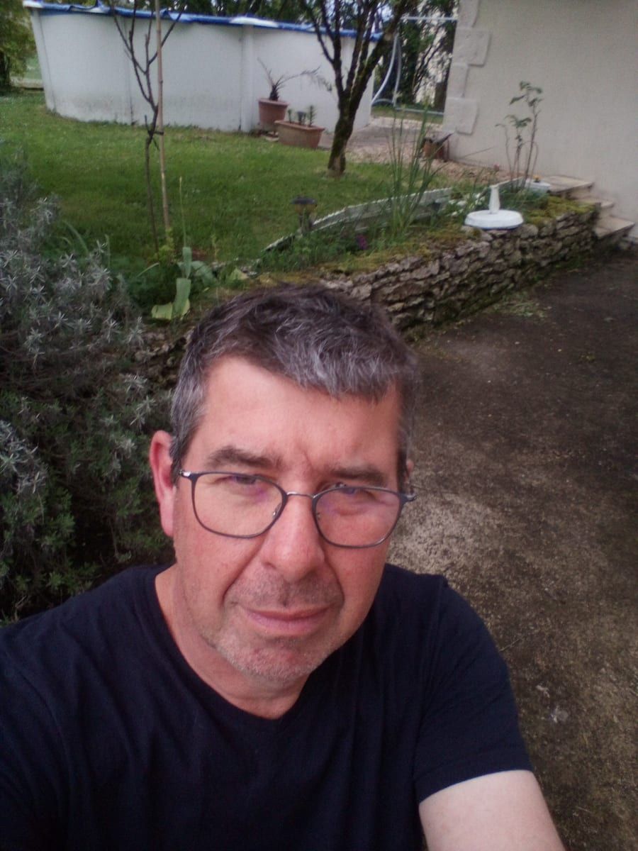 Profil de Sainte-rose, 43 ans, Telegram gay à Riedern (Glaris)