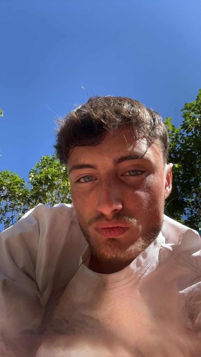Rihane - Telegram gay à Villars-sur-Fontenais Profil de Rihane, 28 ans, Telegram gay à Villars-sur-Fontenais (Jura)