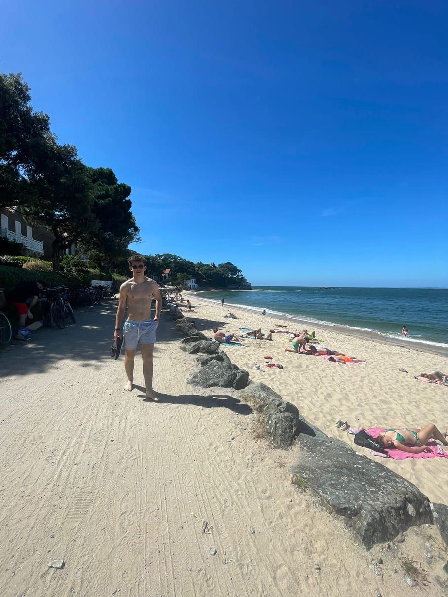 Profil de Oskar, 30 ans, Telegram gay à Tschugg (Berne)