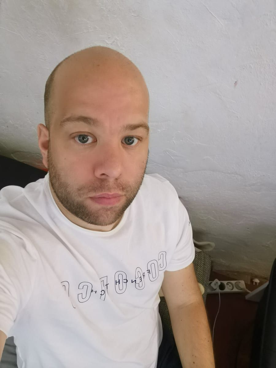 Profil de Salahdin, 22 ans, Telegram gay à Baar (Nendaz) (Valais)