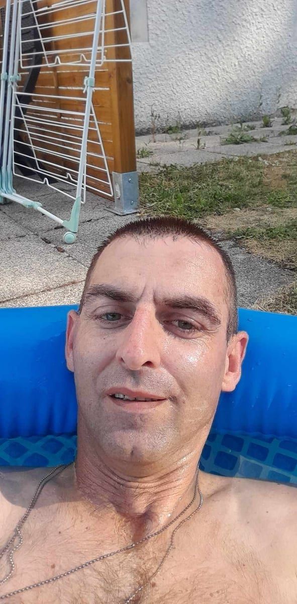 Profil de Abdennour, 23 ans, Telegram gay à Betschwanden (Glaris)