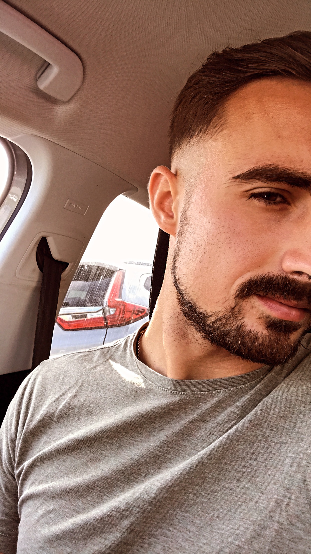 Profil de Yolain, 35 ans, Telegram gay à Andermatt (Uri)