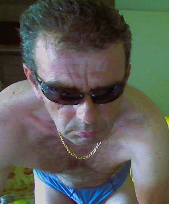 Romain - Telegram gay à Niederwil SO Profil de Romain, 32 ans, Telegram gay à Niederwil SO (Soleure)
