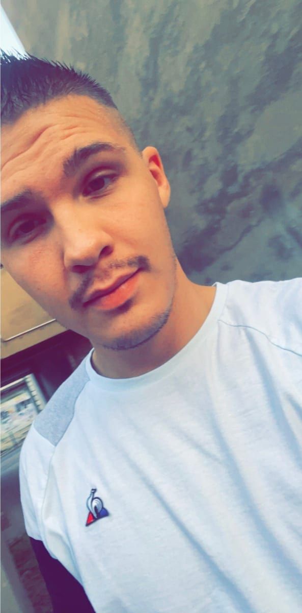 Profil de Riza, 39 ans, Telegram gay à Wassen UR (Uri)