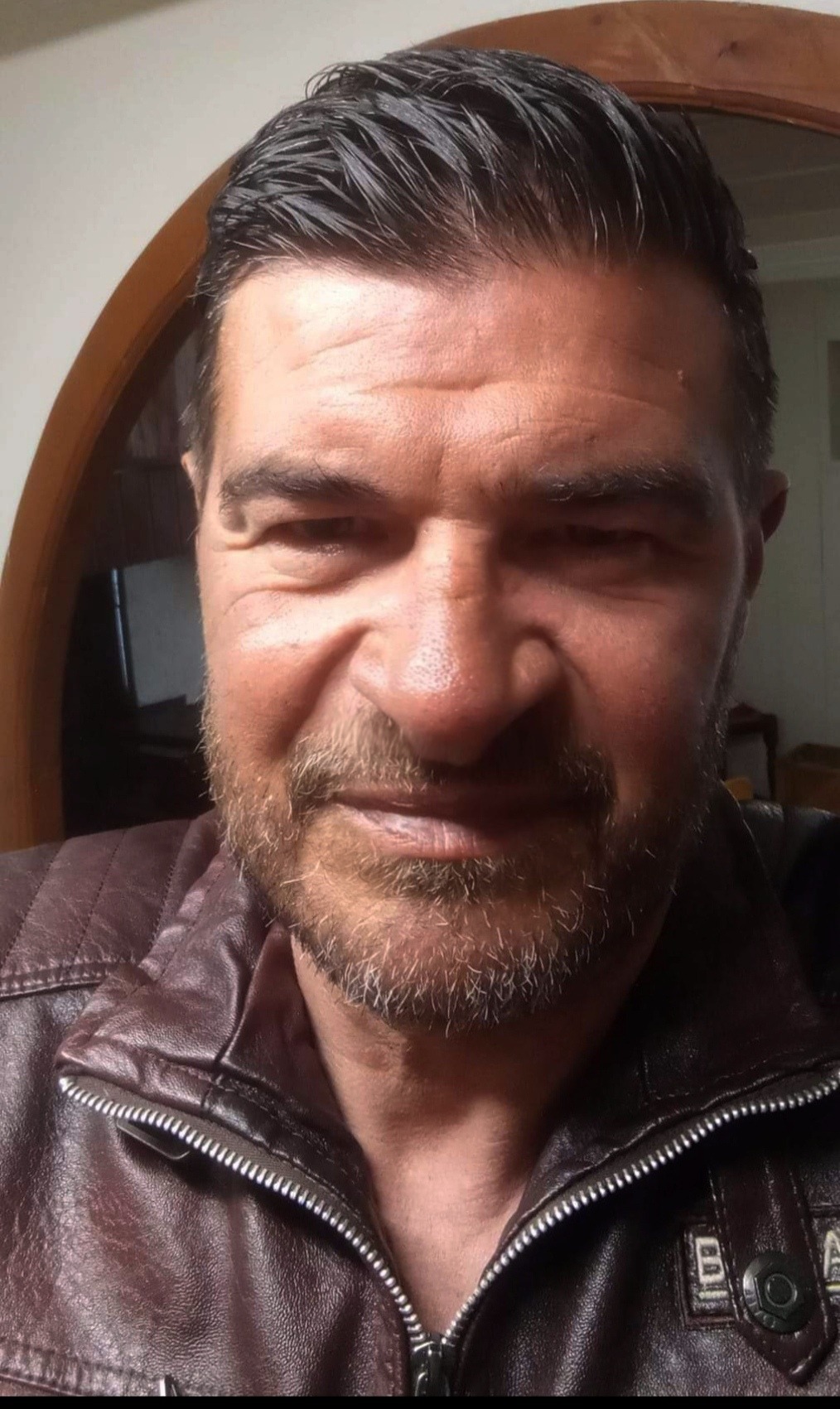 Soltan - Telegram gay à Zwingen Profil de Soltan, 28 ans, Telegram gay à Zwingen (Bâle-Campagne)