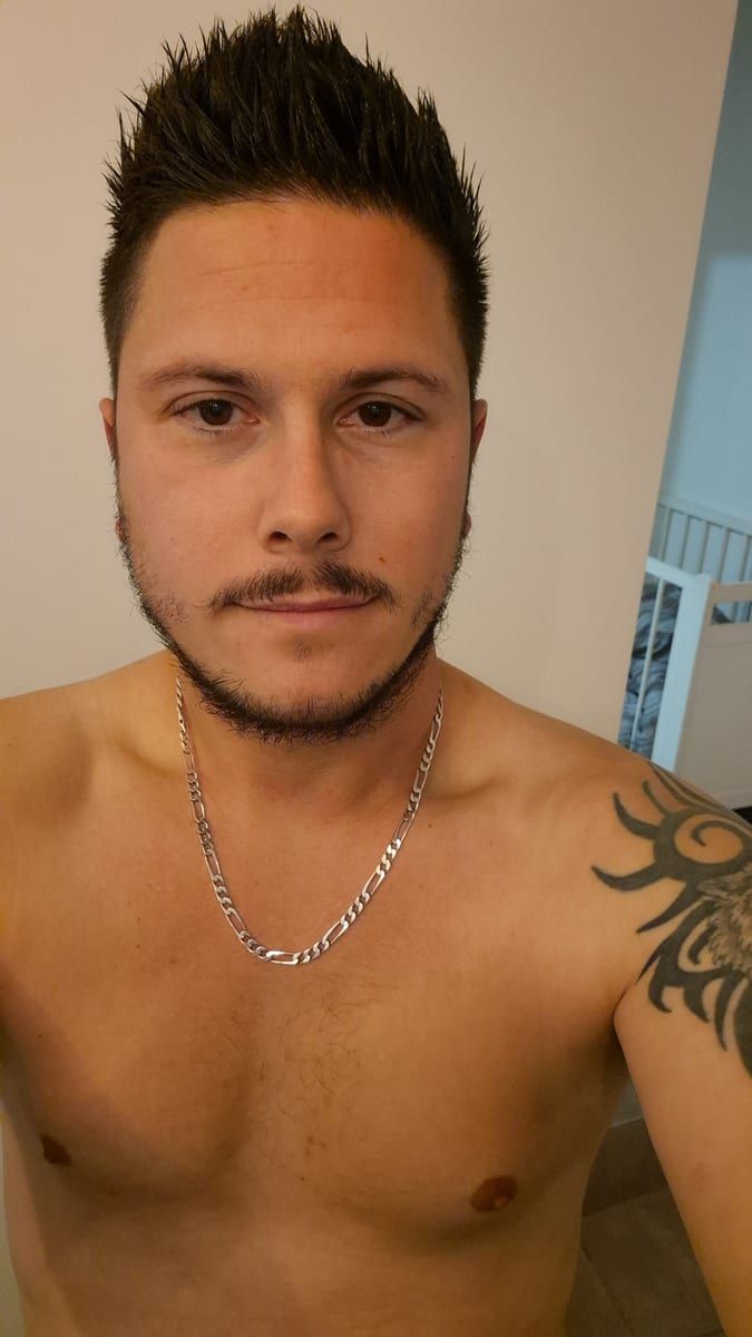 Profil de Yacob, 45 ans, Telegram gay à Isenthal (Uri)