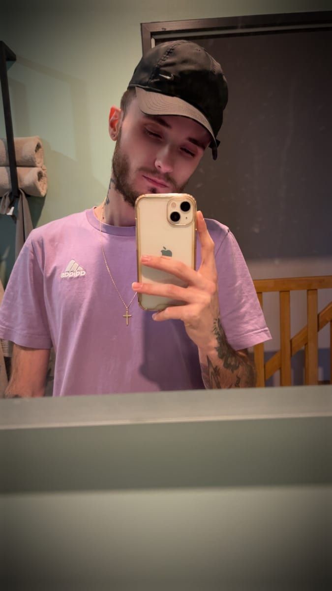 Genek - Telegram gay à Zuckenriet Profil de Genek, 31 ans, Telegram gay à Zuckenriet (Saint-Gall)