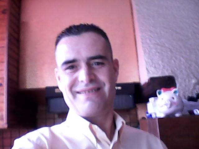 Kleo - Telegram gay à Fribourg Profil de Kleo, 35 ans, Telegram gay à Fribourg (Fribourg)